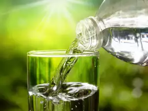 Beneficiile respectării unei zile numai cu apă, în fiecare săptămână