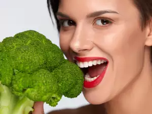 Ce conține broccoli?