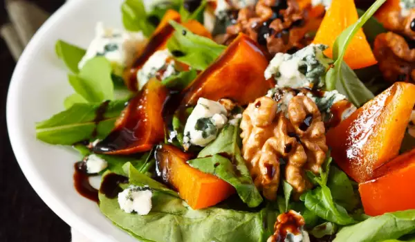 Salată cu oțet balsamic