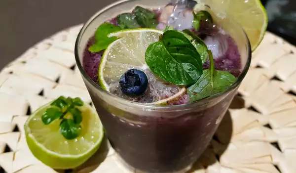 Mojito cu afine, fără alcool