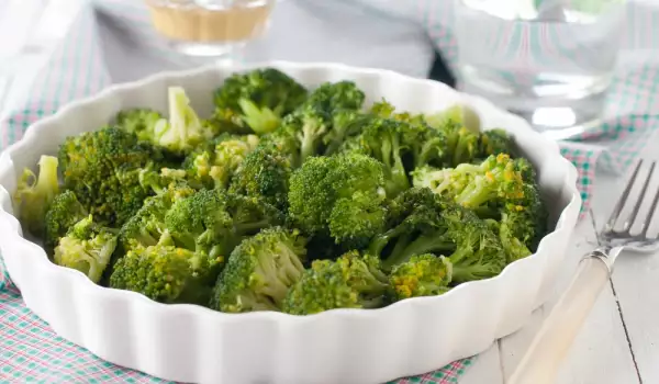 Cum se blanșează broccoli?