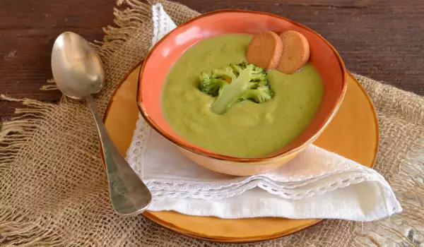 Supă cremă cu brocolli