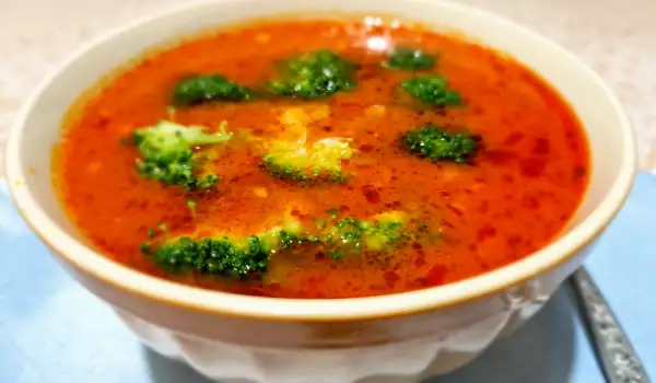 Supă de broccoli și roșii