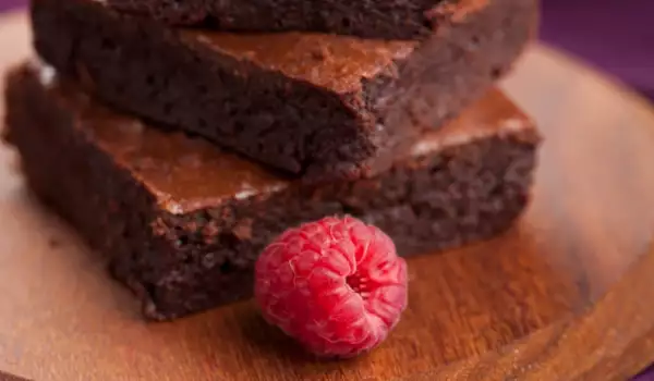 Brownie cu  fructe