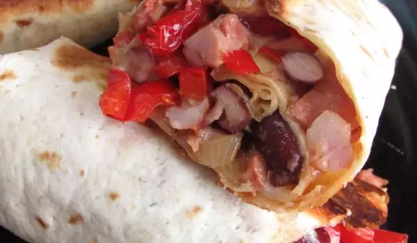 Burrito Chimichanga cu carne de pui