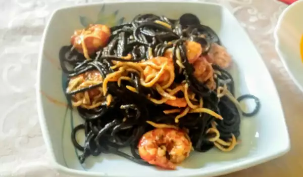 Spaghete negre cu fructe de mare