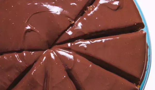 Glazură de ciocolată pentru torturi și prăjituri