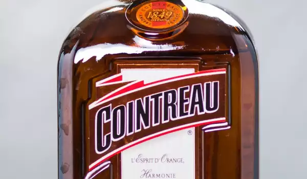 Sticlă de Cointreau