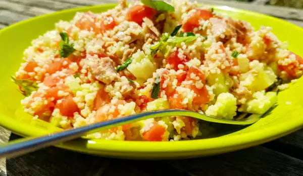 Salată de pește și cușcuș