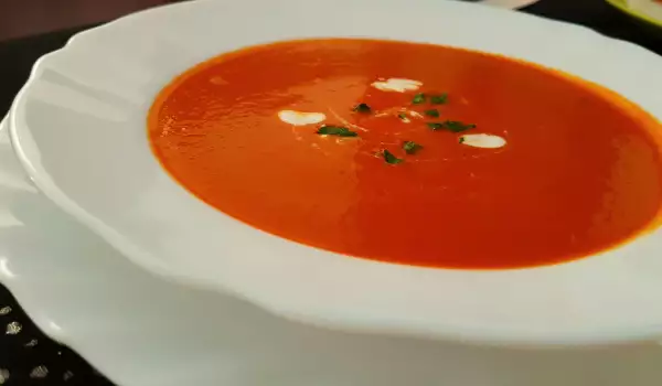 Supă de roșii cu smântână