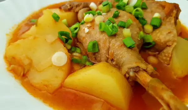 Tocăniță de rață cu cartofi și usturoi verde