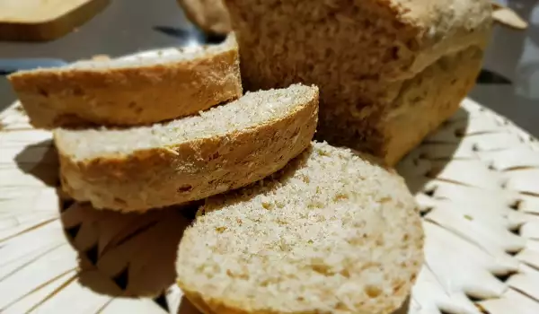 Pâine cu făină integrală și iaurt