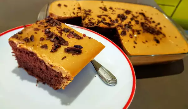 Prăjitură superbă de cacao cu crema