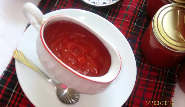 Ketchup de casă cu roșii proaspete