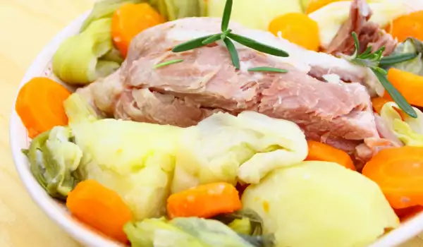 Cum se dezosează ciolanul?