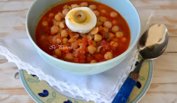 Supă de roșii marocană cu năut