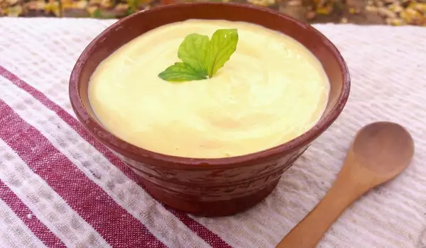 Maioneză de casă cu ulei de măsline și rucola