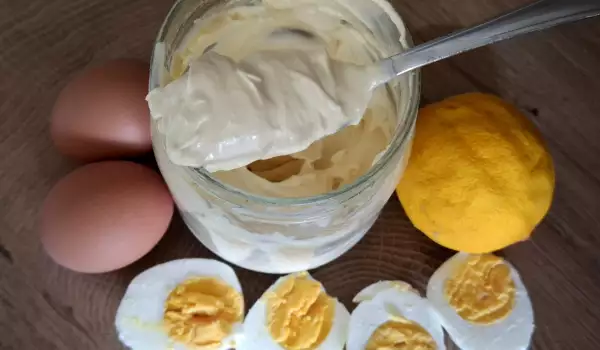 Maioneză din ouă fierte