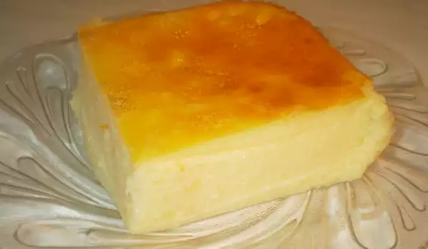 Plăcintă din lapte fără foietaj (γαλατόπιτα χωρίς φύλλο)