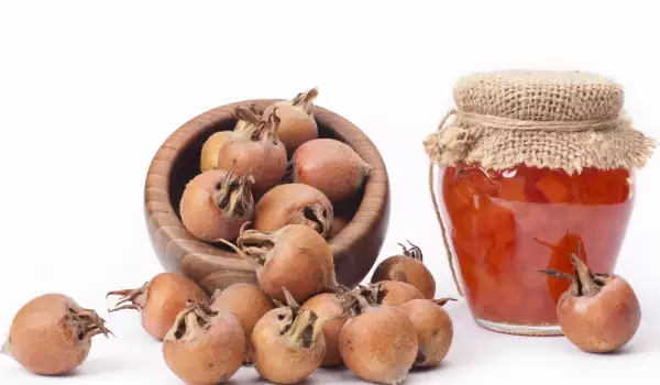 Moșmoane și gem