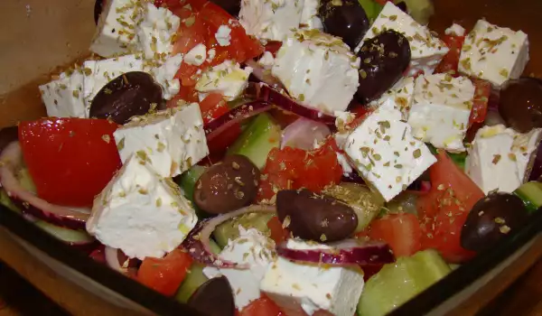 Salată grecească originală