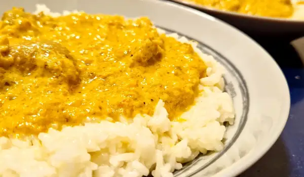 Prepeliță cu orez Basmati și curry picant