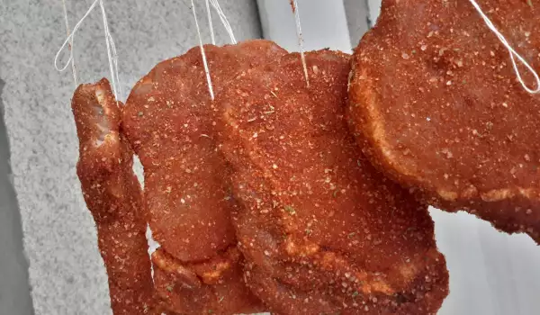 Cum se usucă pastrama în condiții casnice?
