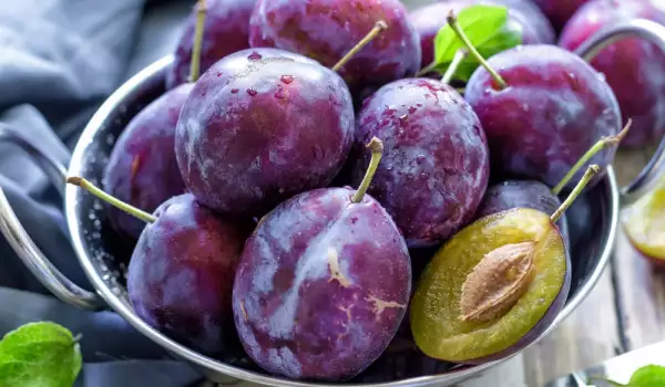 Consumul de prune albastre
