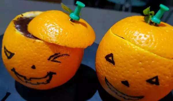 Cremă de Halloween cu portocale și ciocolată