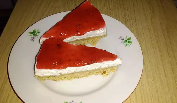 Cheesecake cu căpșuni și smântână fermentată