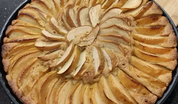 Prăjitură cu mere după o rețetă veche nemțească