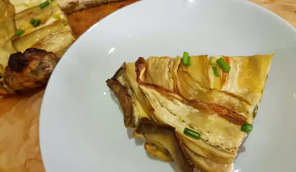 Plăcintă sărată cu brânză, vinete și ceapă verde