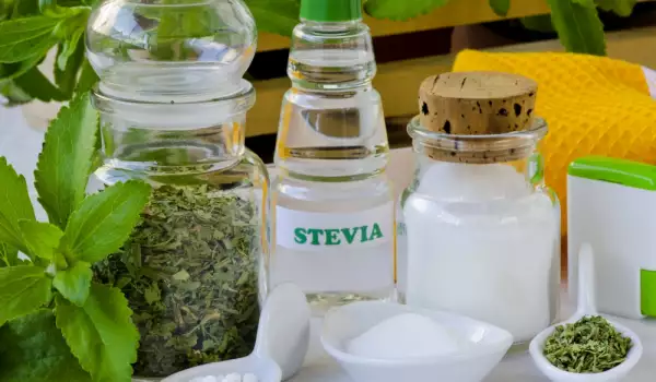 Eritritol sau stevia: care îndulcitor este mai bun?