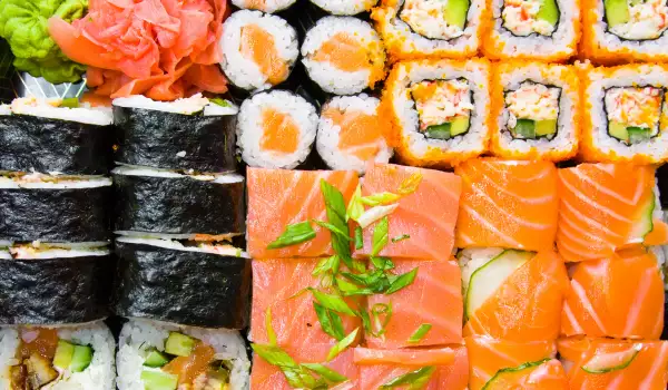 Sushi se prepară cu oțet de orez