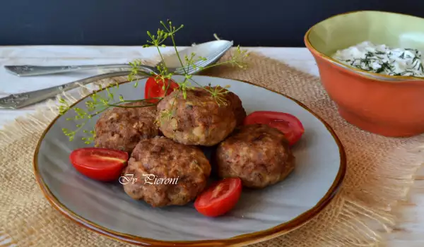 Keftedakia - chifteluțe grecești din carne de vită
