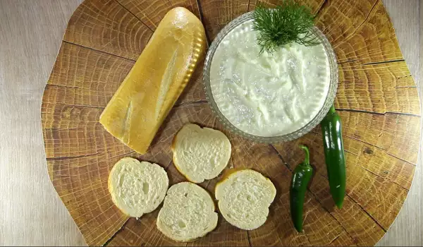 Tyrosalata - salata grecească cu brânză