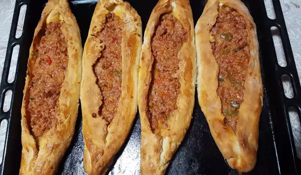 Pide - pizza turcească