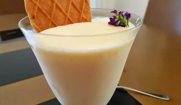 Înghețată de iaurt și vanilie