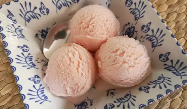 Înghețată de casă cu pepene