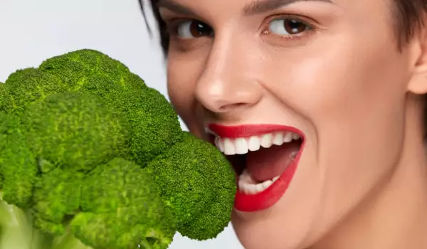 Ce conține broccoli?