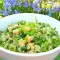 Salată verde cu bulgur, năut și mangold (sfeclă elvețiană)