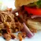 Pulled pork (carne de porc zdrențuită)