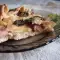 Focaccia cu bacon, ciuperci și cașcaval
