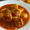 Tocăniță cu chiftele din carne tocate și orez