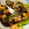 Salată mediteraneeană cu fructe de mare