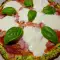 Pizza cu conținut scăzut de carbohidrați, cu blat de dovlecei