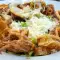 Salată caldă cu calamari crocanți