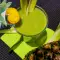 Smoothie verde cu pere și ananas