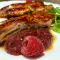 Carne de porc fragedă, cu sos de zmeură
