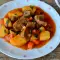 Tocană clasică din carne de vită și cartofi